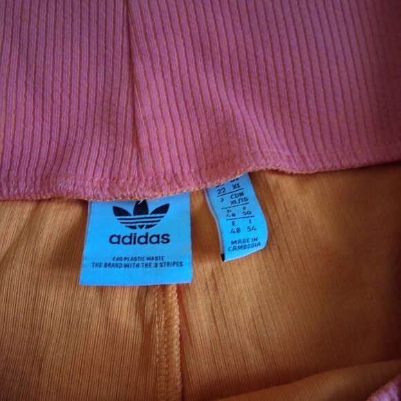Adidas Women's Size XL Coral Orange Ribbed Athletic Stretch Biker Shorts - Picture 6 of 13